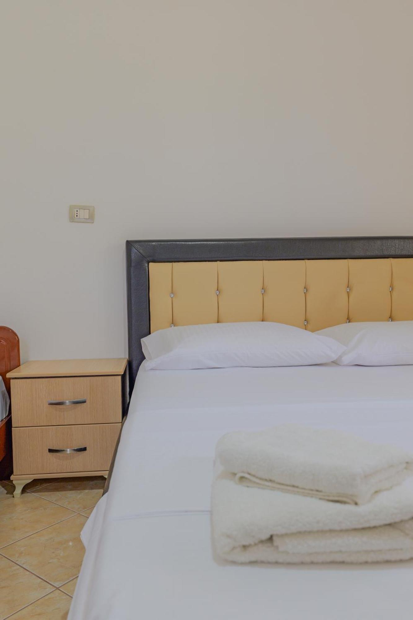 Brahimi Guest House Ksamil Dış mekan fotoğraf