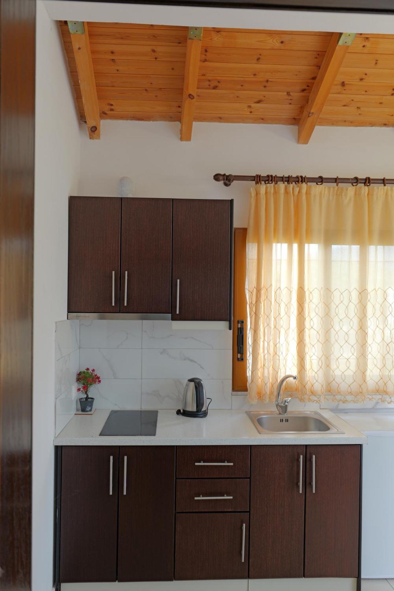 Brahimi Guest House Ksamil Dış mekan fotoğraf