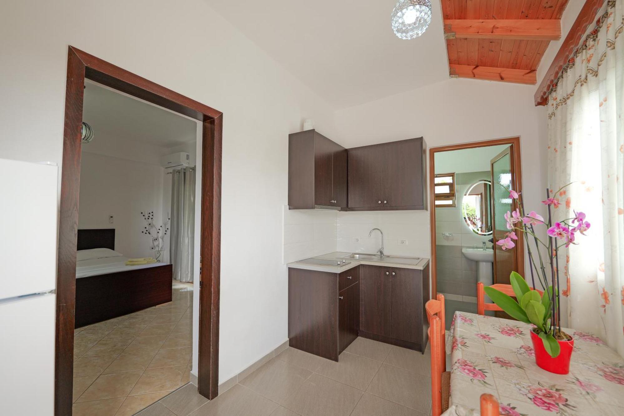 Brahimi Guest House Ksamil Dış mekan fotoğraf