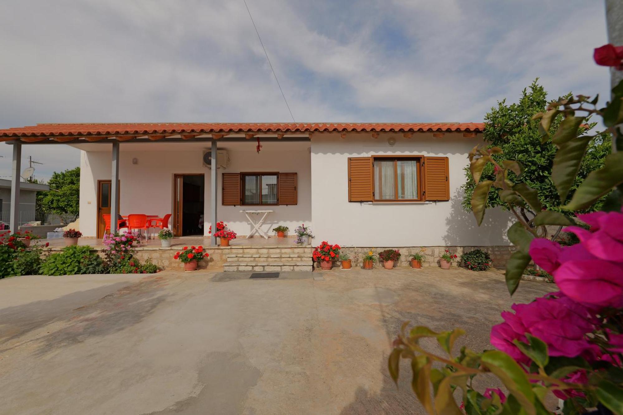 Brahimi Guest House Ksamil Dış mekan fotoğraf