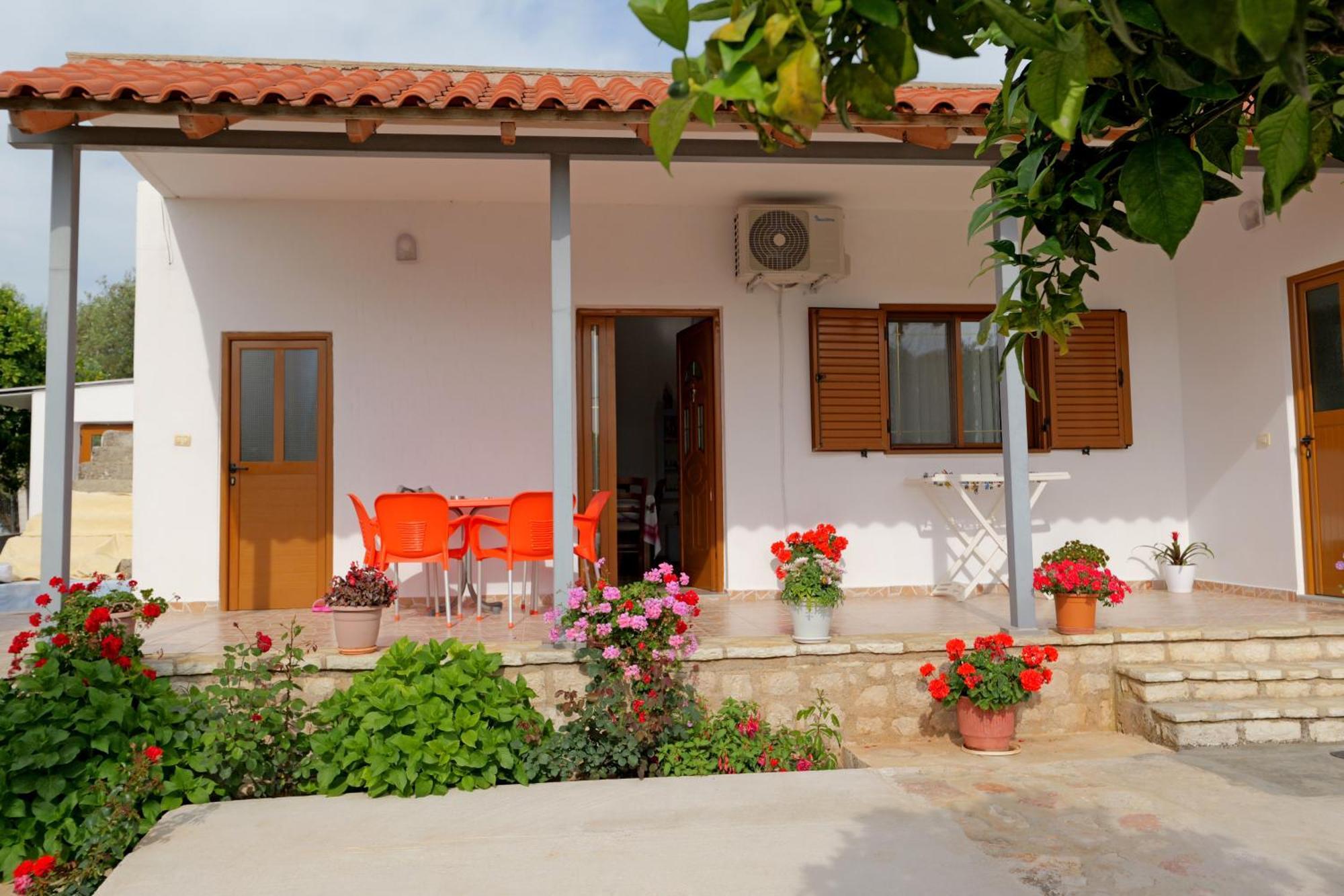 Brahimi Guest House Ksamil Dış mekan fotoğraf