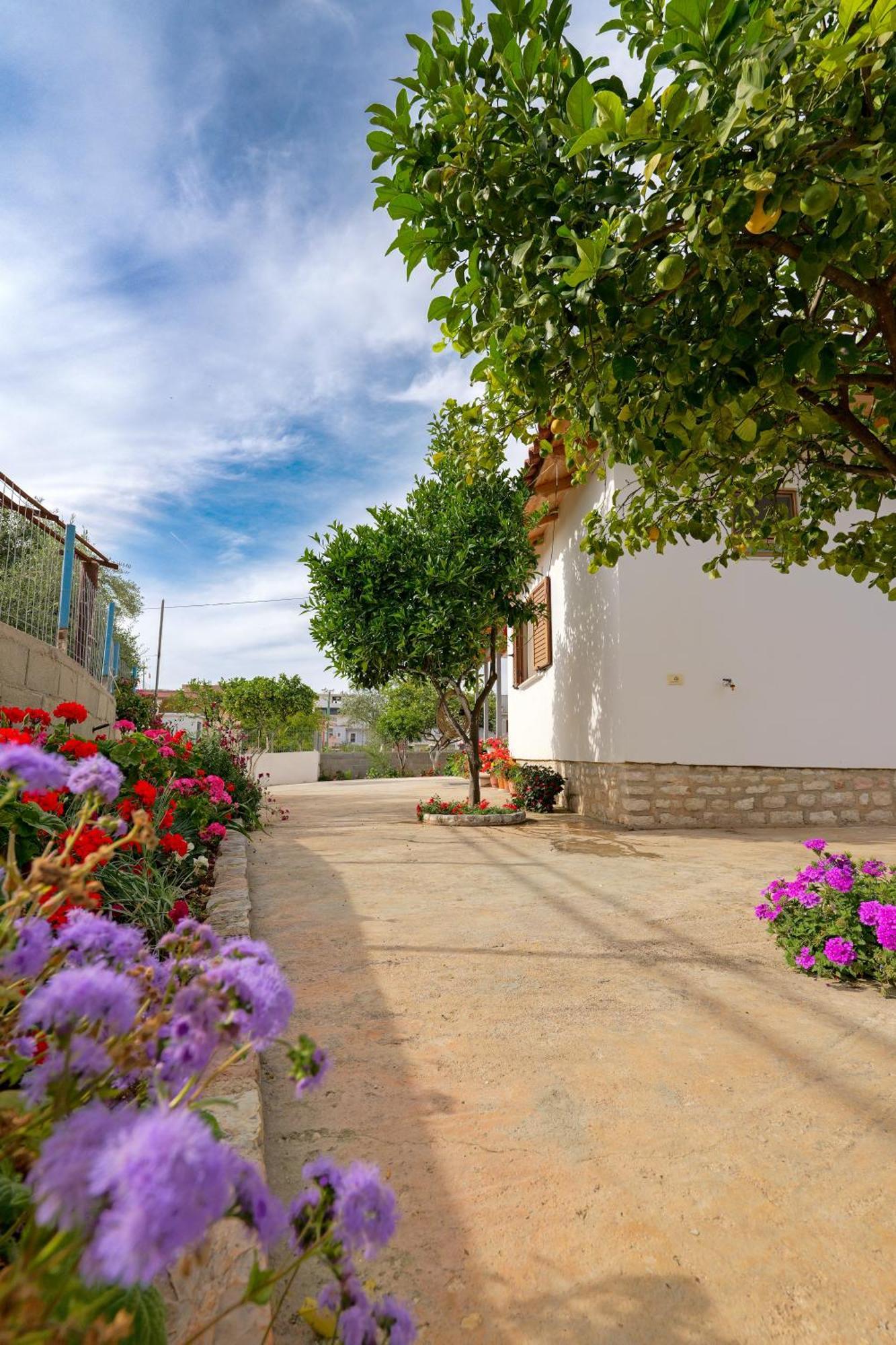 Brahimi Guest House Ksamil Dış mekan fotoğraf